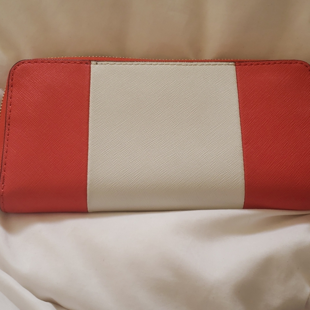 Wallet - Picture 2 of 6